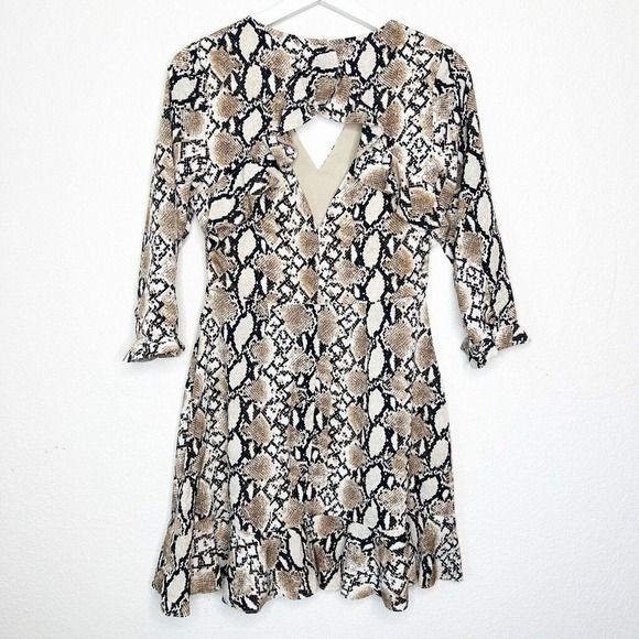 Scully Snakeskin Ruffle Open Back 3/4 Sleeved Tan Dress S - Picture 8 of 13